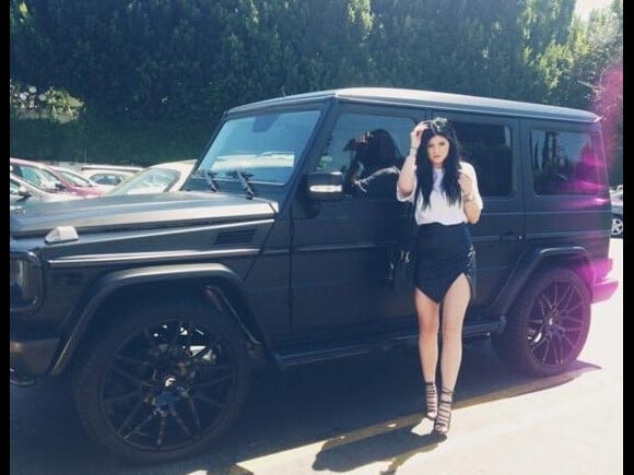 Kylie Jenner a reçu une belle grosse voiture pour ses 16 ans, le 16 août 2013.