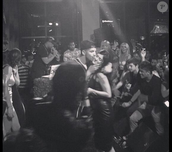 Kylie Jenner s'est montrée particulièrement complice avec le rappeur Drake lors de sa fête de son anniversaire, le 17 août 2013.