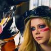 Avril Lavigne a dévoilé le clip de son dernier single, Rock N Roll, le 20 août 2013.
