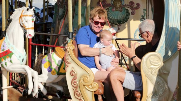 Elton John et David Furnish : Les fiers papas s'éclatent avec leurs enfants