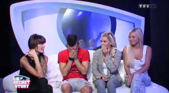 Vincent, Marie, Amélie et Stéphanie dans la quotidienne de Secret Story 7 sur TF1 le mercredi 28 août 2013