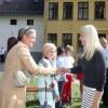 La princesse Mette-Marit de Norvège inaugurait le 28 août 2013 dans le parc de la citadelle d'Akershus, à Oslo, des sculptures réalisées par des écoliers, exposées pour trois ans.