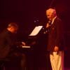 Festival Charles Trenet à Narbonne. Charles Aznavour a chanté quelques chansons du répertoire du chanteur disparu. Mai 2013.