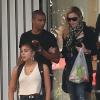 Exclusif : Madonna, son boyfriend le danseur Brahim Zaibat, et sa fille Lourdes quittant le palais des Congrès où la star a assiste aux répétitions du show musical événement "Robin des Bois", le 30 août 2013.