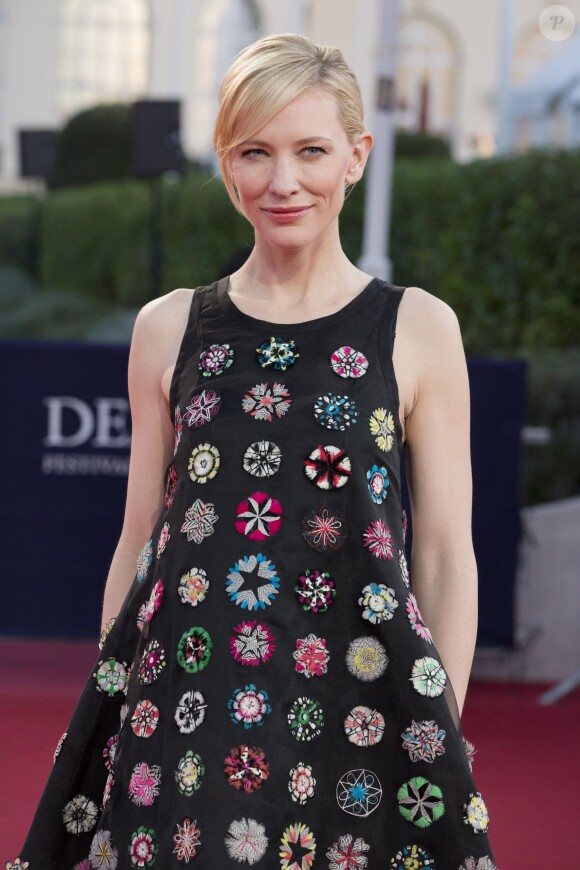 Cate Blanchett surprenante mais magnétique lors de la première du film "Blue Jasmine" et Hommage à Cate Blanchett au 39e Festival du cinéma américain de Deauville, le 31 août 2013.