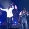 Omar Sy fait une entrée surprise en rejoignant le groupe Earth Wind & Fire lors de son concert au Zénith de Paris le 11 juillet 2013