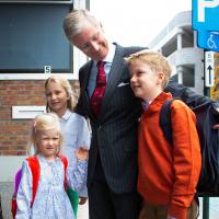 Mathilde et Philippe de Belgique : Rentrée des classes variée pour leurs enfants