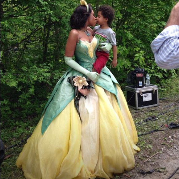 Jennifer Hudson et son fils David, au shooting Disney, le 22 août 2013.