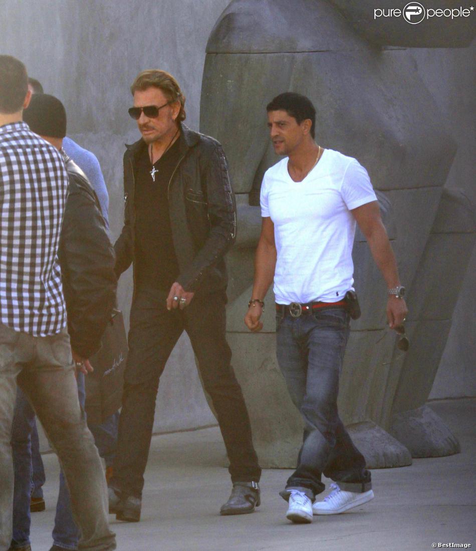 Exclusif - Johnny Hallyday et Said Taghmaoui se sont retrouves a Los Angeles. Ils ont passe du temps a discuter de leurs carrieres respectives et puis ils ont fait un peu de shopping chez Maxfield a West Hollywood. Le 28 fevrier 2013  For Germany Call for price - EXCLUSIVE! Johnny Hallyday and Said Taghmaoui reunite in Los Angeles. The legendary singer and the talented actor spent some time together to discuss their ongoing careers and went on a shopping trip to high end retail store Maxfield&#039;s in West Hollywood! 02-28-13 Los Angeles, CA28/02/2013 - Los Angeles