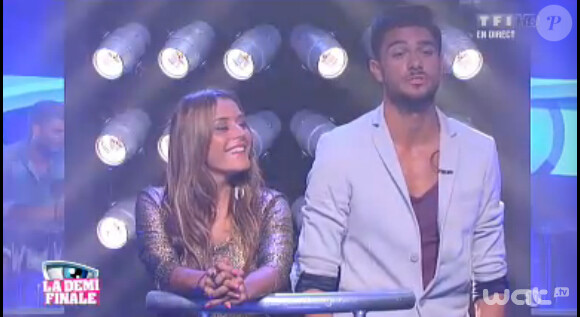 Anais et Julien passent devant le conseil des anciens dans l'hebdo de Secret Story 7 le vendredi 6 septembre 2013 sur TF1