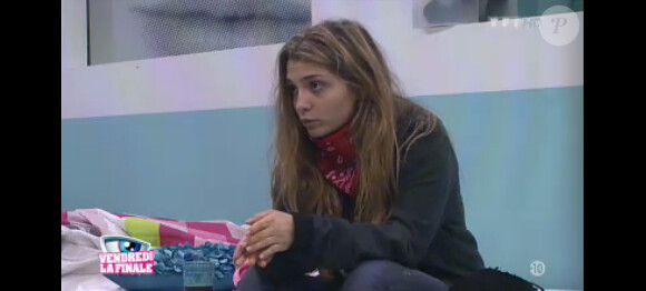Clara, attristée par l'attitude de la maman de Gautier, pleine de préjugés à son égard... (Secret Story 7 - quotidienne du mardi 10 septembre 2013)