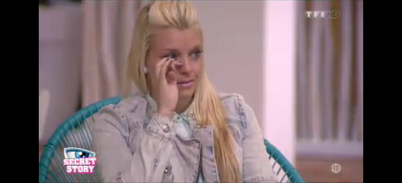 Alexia en pleurs dans la quotidienne de Secret Story 7, vendredi 14 juin 2013 sur TF1