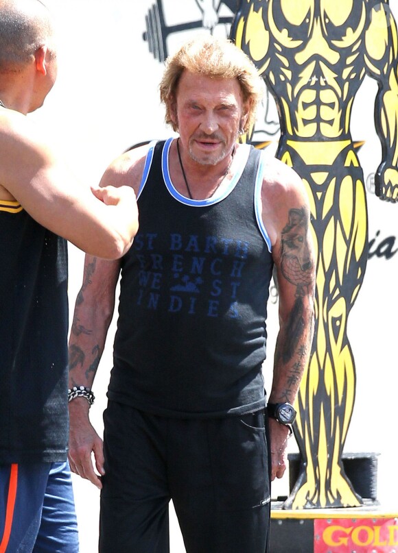 Exclusif - Johnny Hallyday quitte la Gold's Gym à Venice, le 13 septembre 2013.