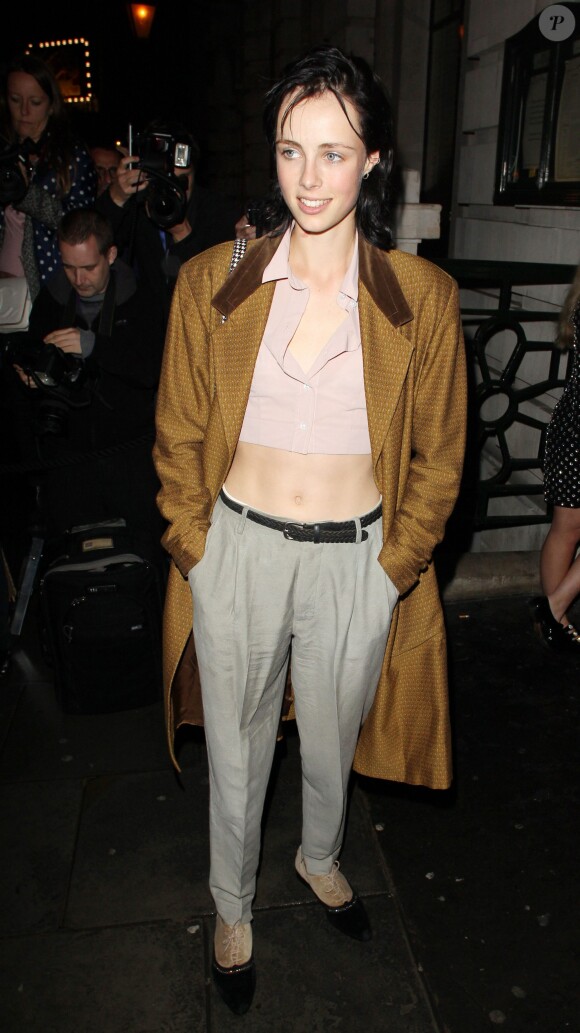Le top model Edie Campbell arrive au restaurant Balthazar à Londres, pour assister au dîner organisé par le magazine Vogue, célébrant la Fashion Week. Le 15 septembre 2013.