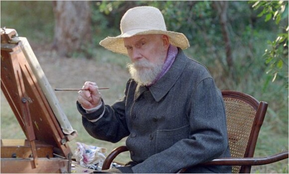 Michel Bouquet est le peintre Auguste Renoir dans le film Renoir.