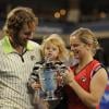 Kim Clijsters victorieuse le 13 septembre 2009 à l'US Open, avec son mari Brian Lynch et leur fille Jada.