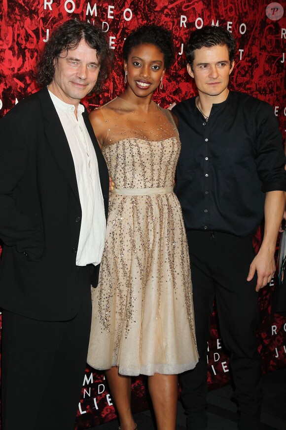 David Leveaux (Director), Condola Rashad,Orlando Bloom prennent la pose pour la première de Romeo and Juliet le 19 septembre 2013
