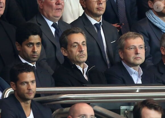 Nasser Al-Khelaïfi, Nicolas Sarkozy et Dmitri Rybolovlev lors de PSG - Monaco au Parc des Princes le 22 septembre 2013.