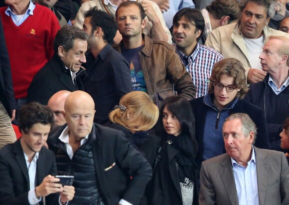 Nicolas Sarkozy, Jean Sarkozy et sa femme Jessica lors de PSG - Monaco au Parc des Princes le 22 septembre 2013.