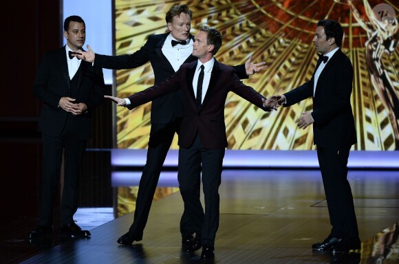 Jimmy Kimmel, Conan O'Brien, Jimmy Fallon et Neil Patrick Harris lors des 65e Primetime Emmy Awards à Los Angeles, le 22 septembre 2013.