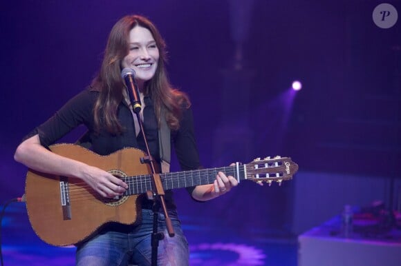 Carla Bruni au Gala de l'IFRAD au Cirque D'Hiver, à Paris, le 25 septembre 2013.