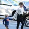 Gwen Stefani, enceinte, va chercher son fils Zuma à l'école, Studio City, Los Angeles, le 27 septembre 2013.