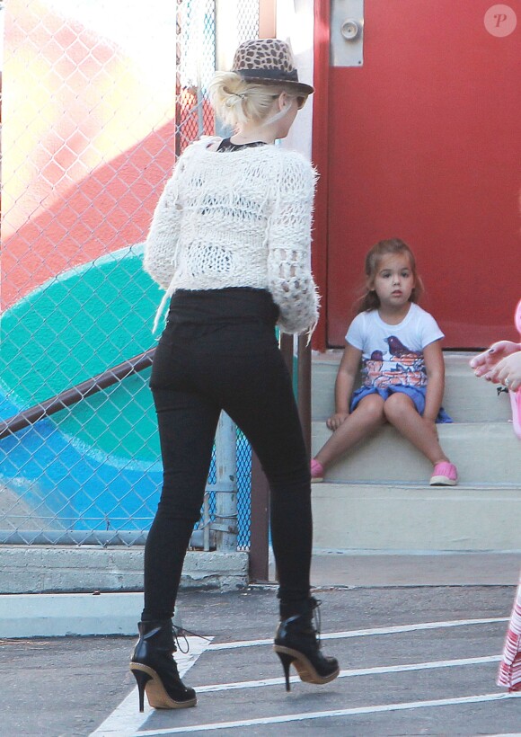 Gwen Stefani, enceinte, va chercher son fils Zuma à l'école, Studio City, Los Angeles, le 27 septembre 2013.