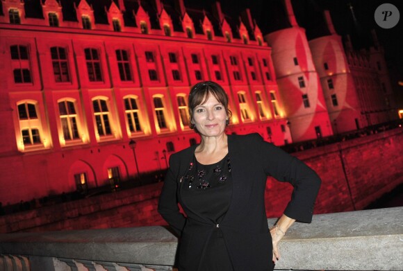 Cecilia Hornus (Plus belle la vie) - Soirée "Octobre Rose" organisée par Estée Lauder pour l'association "Le Cancer du Sein, Parlons-en !" à la Conciergerie à Paris, le 30 septembre 2013.