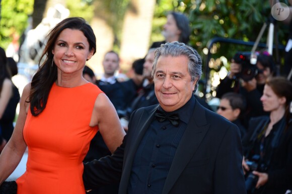 Christian Clavier et sa compagne Isabelle de Araujo, le 24 mai 2013 lors du 66e Festival de Cannes