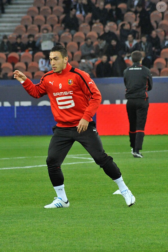 Mevlüt Erding lors du match entre le Paris Saint-Germain et Rennes au Parc des Princes à Paris le 17 novembre 2012