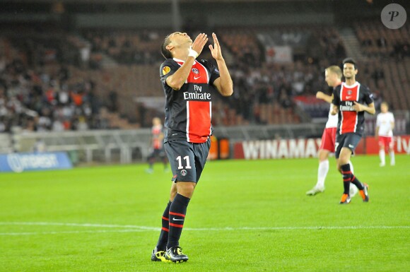 Mevlüt Erding lors du match du PSG face à Salzbourg au Parc des Princes à Paris, le 15 septembre 2011