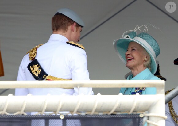 Le prince Harry à Sydney le 4 octobre 2013 lors d'une revue et d'une parade marquant le centenaire de l'indépendance de la Marine royale australienne.