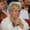 Mimie Mathy lors de l'enregistrement de "Vivement Dimanche" à Paris le 2 octobre 2013.