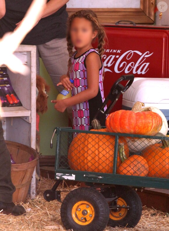 Nahla, la fille d'Halle Berry au "Mr. Bones Pumpkin Patch" à West Hollywood, le 7 octobre 2013.