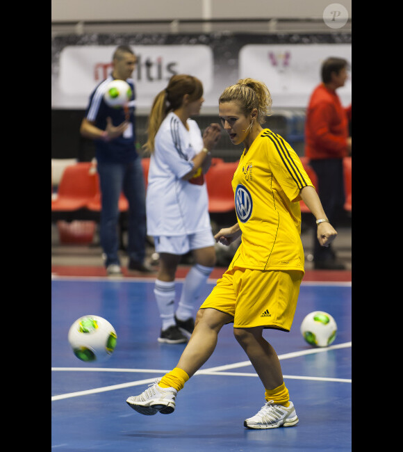 Lorie à la 7e édition du Foot Concert, au profit de l'association Huntington Avenir au Palais des sports de Lyon, le 12 octobre 2013.