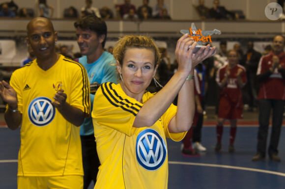 Lorie à la 7e édition du Foot Concert, au profit de l'association Huntington Avenir au Palais des sports de Lyon, le 12 octobre 2013.