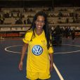  Amel Bent à la 7e édition du Foot Concert, au profit de l'association Huntington Avenir au Palais des sports de Lyon, le 12 octobre 2013. 
  