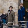 Tomaso Trussardi et Michelle Hunziker sortent de l'hôpital à Milan où cette dernière a accouché d'une petite fille, prénomée Sole, le 13 octobre 2013.