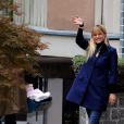 Michelle Hunziker à la sortie de l'hôpital à Milan où cette dernière a accouché d'une petite fille, prénomée Sole, le 13 octobre 2013.