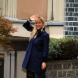 Michelle Hunziker à la sortie de l'hôpital à Milan où cette dernière a accouché d'une petite fille, prénomée Sole, le 13 octobre 2013.