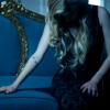 Avril Lavigne dans son dernier clip, Let Me Go, en duo avec son mari Chad Kroeger