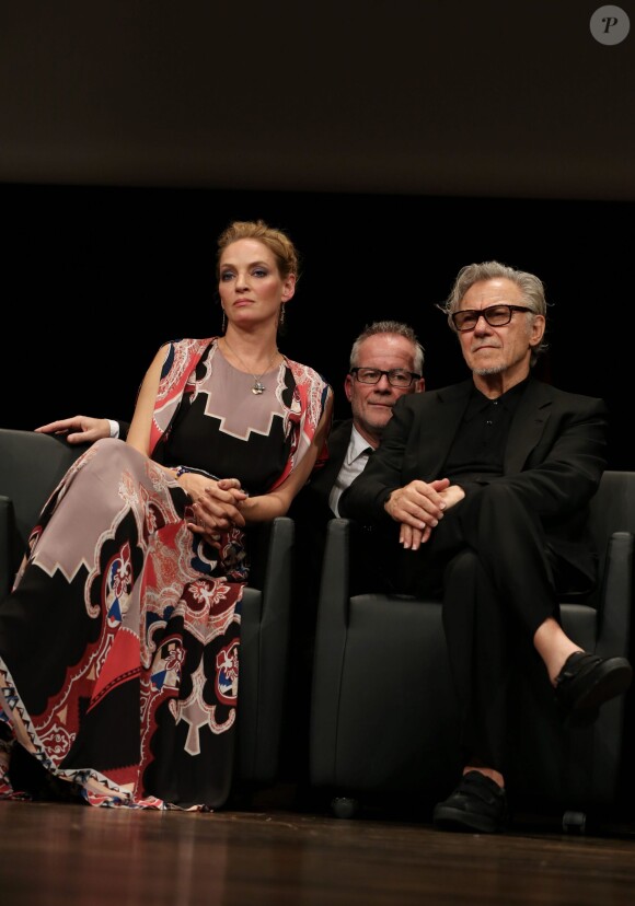 Uma Thurman, Thierry Fremaux et Harvey Keitel Lyon le 18 Octobre 2013 Remise du Prix Lumiere 2013 a Quentin Tarantino a l'amphitheatre du palais des Congres de Lyon  Quentin Tarantino is awarded the Prix Lumiere 2013 in Lyon 18/10/201318/10/2013 - Lyon