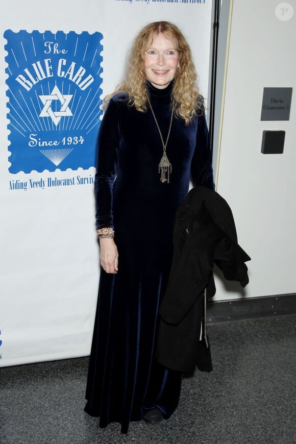Mia Farrow lors du 79e anniversaire de la fondation Blue Card qui aide les survivants de l'Holocauste, à New York le 21 octobre 2013