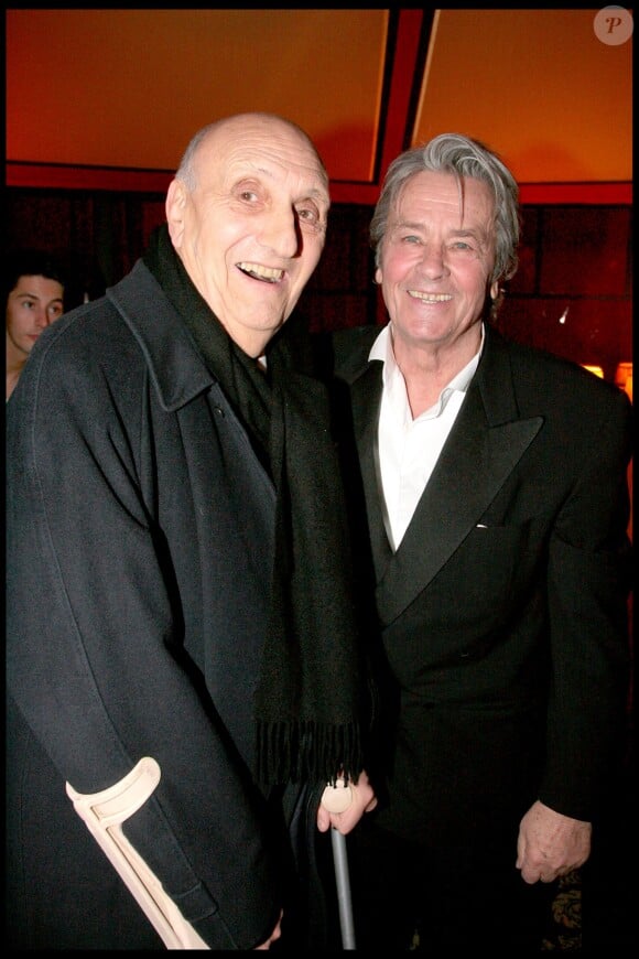 Pierre Tchernia et Alain Delon en 2008 lors de la cérémonie des César.