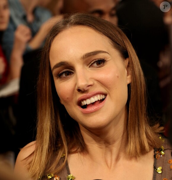 Natalie Portman lors de l'avant-première du film "Thor: Le Monde des ténèbres", au Grand Rex à Paris, le 23 octobre 2013.