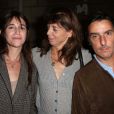 Exclusif - Charlotte Gainsbourg, Kate Barry et Yvan Attal - Vernissage de l'exposition "Point of View" de Kate Barry à Paris le 26 septembre 2013.
