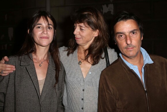 Exclusif - Charlotte Gainsbourg, Kate Barry et Yvan Attal - Vernissage de l'exposition "Point of View" de Kate Barry à Paris le 26 septembre 2013.