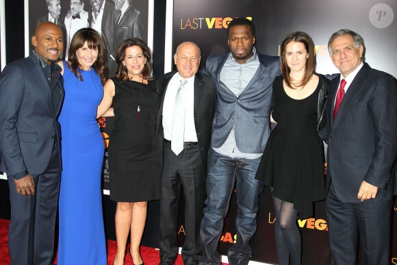 Romany Malco, Mary Steenburgen, Amy Baer, Laurence Mark, Curtis "50 Cent" Jackson, Sara Moonves, Leslie Moonves lors de la première du film Last Vegas au Ziegfeld Theatre à New York le 29 octobre 2013.