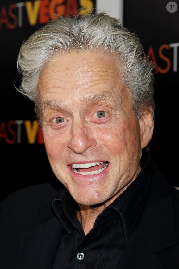 Michael Douglas lors de la première du film Last Vegas au Ziegfeld Theatre à New York le 29 octobre 2013.