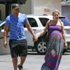 Exclusif - Donald Faison et sa femme CaCee Cobb, enceinte, déjeunent au "King's Road Café" à West Hollywood, le 20 mai 2013.